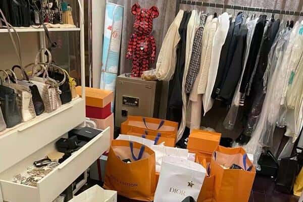 营口市鲅鱼圈回收一线品牌衣服